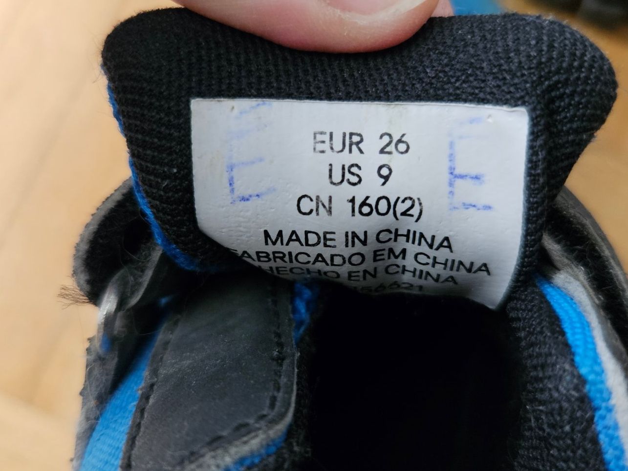 Scarpe per ragazzi: Wanderschuhe Gr. 26 – Usato da Unterengstringen venduto da saraman 3