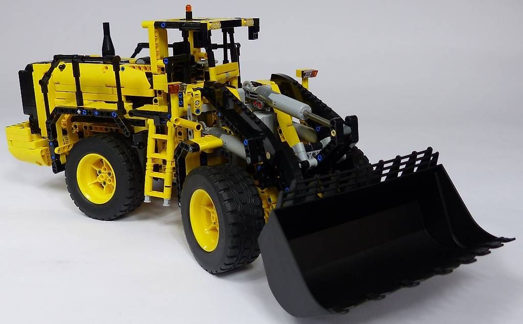 Lego Baukästen: Lego Technic 42030 – Gebraucht aus St-Imier von legoforce