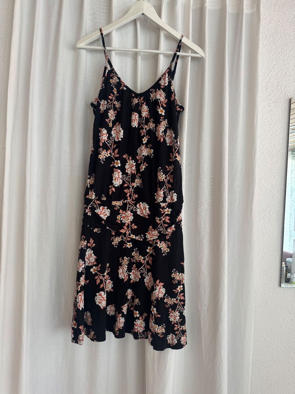 Lascana Vestiti: Lascana Sommerkleid Gr. 36 – Nuovo (secondo la descrizione) da Zäziwil venduto da blackpearl