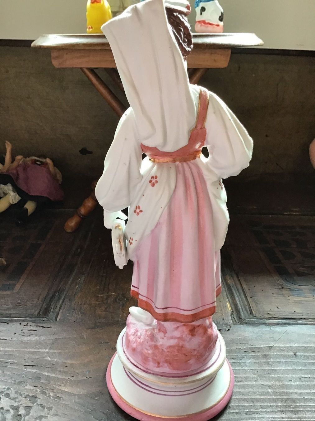 Statuette: Alte Antike Porzellan Figur – Usato da St. Gallen venduto da Goldlilly 2