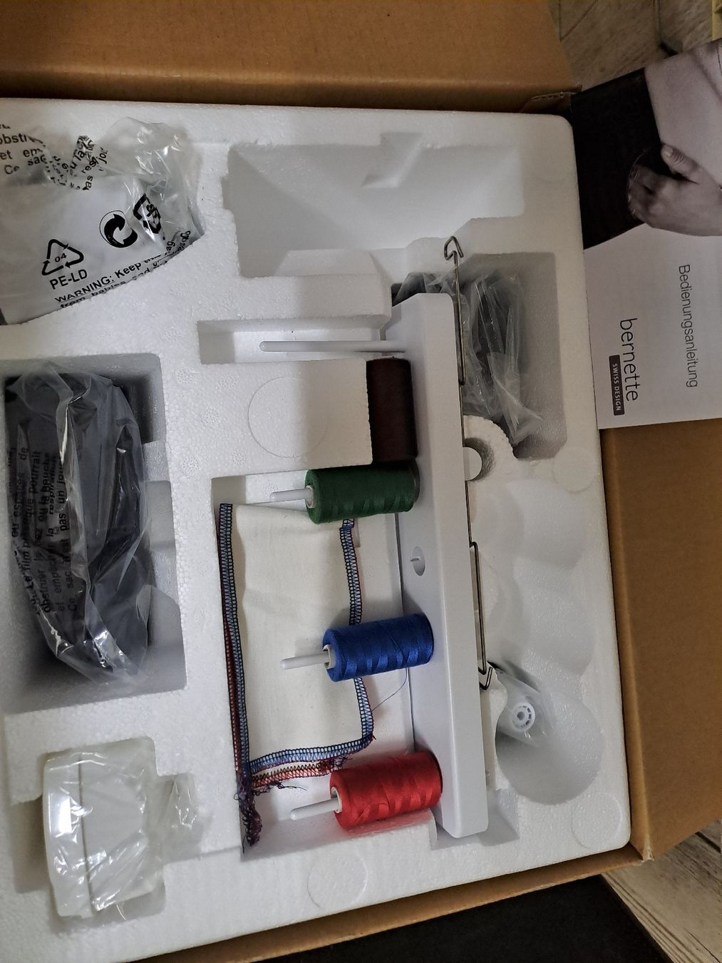 Bernina Nähmaschinen: Bernina bernette b44 funlock – Gebraucht aus Belp von amalija 6