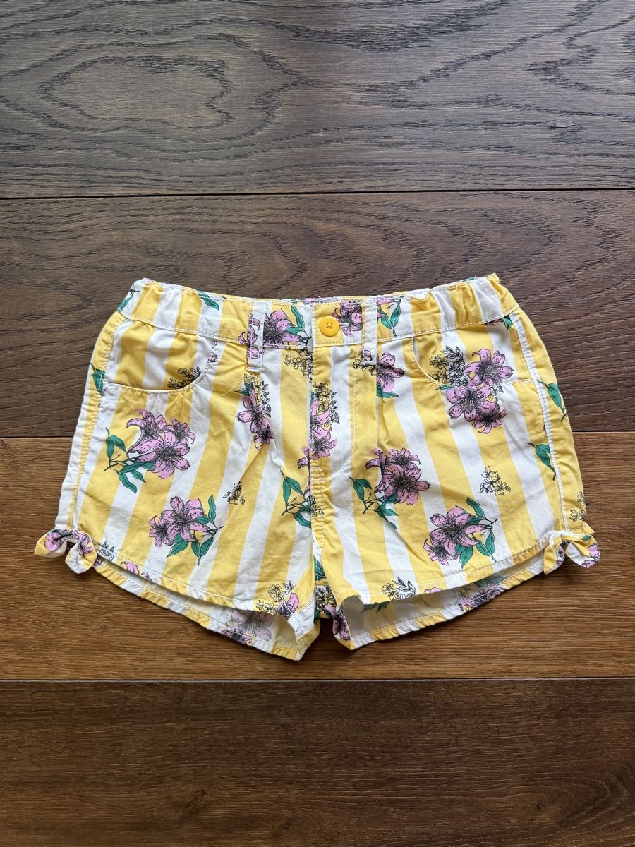 Pantaloni: Shorts Mädchen – Usato da Pfäffikon ZH venduto da aveo14