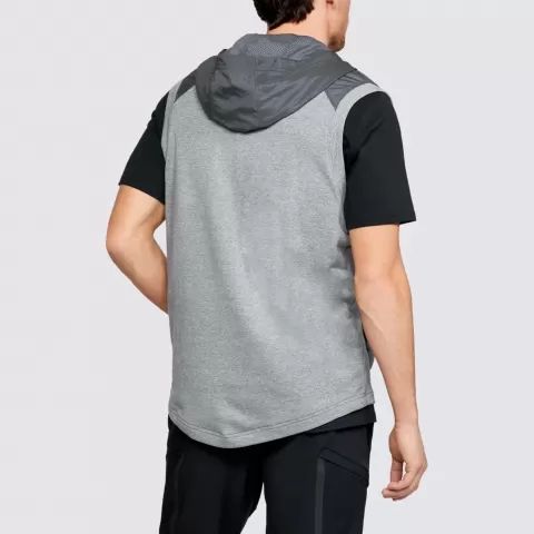 Under Armour Gilet & Giacche: Under Armour THREADBORNE TERRY SL HOODY - neuwertig – Usato da Thalwil venduto da Beckhaem 2