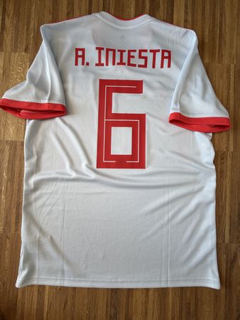 Original Iniesta Spanien 2018 Trikot M