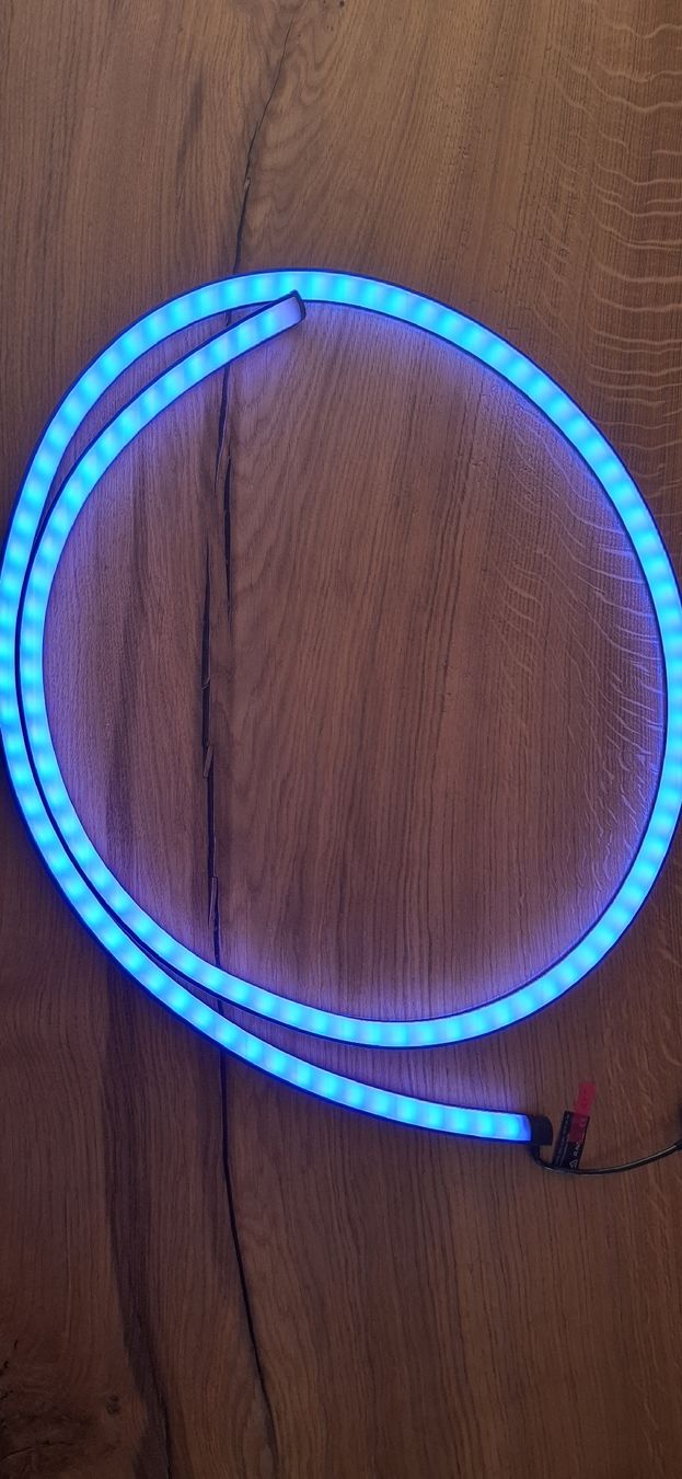 Philips Lampade: Philips Hue Play Gradient Lightstrip 65 zoll  – Usato da Guntershausen venduto da Jtattoo 6