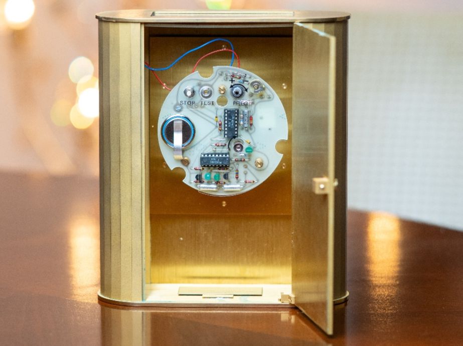 Patek Philippe Orologi da terra & Orologi da parete: Patek Philippe Golden Ellipse table clock full serviced – Usato da Genève venduto da Swisstreasures-SA 5