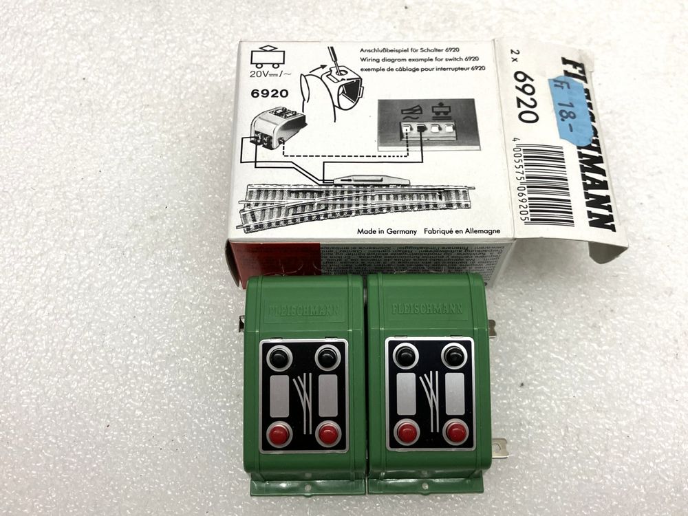 Fleischmann Modelleisenbahnen: Fleischmann 6920: Pultstellwerk - Schalter für Weichen – Neu und originalverpackt aus Thun von retoolinoo 1
