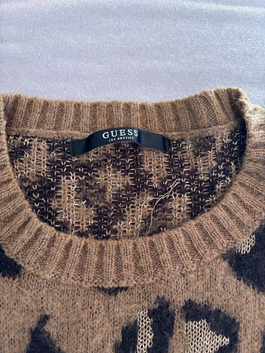 Guess Pulls & Sweat-shirts: Pull Guess - taille M – D'occasion à Sion par caranthau 1