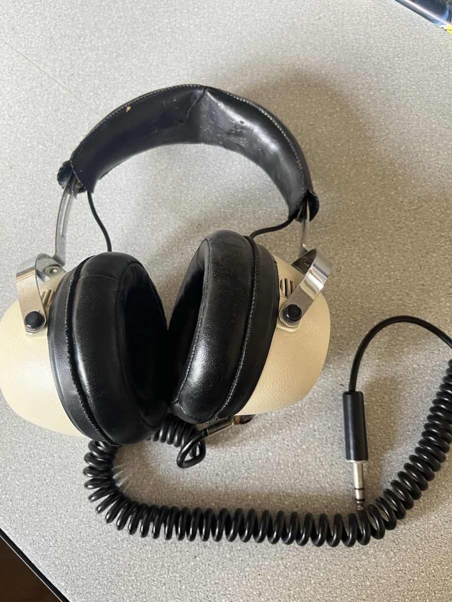 Lenco Kopfhörer: Lenco K106 Kopfhörer Vintage – Gebraucht aus Münchenstein von Inflames1