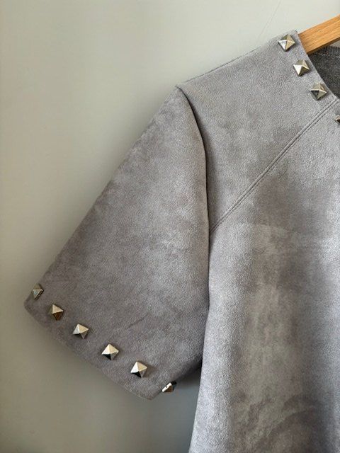Kleider: Cooles Kleid mit Nieten – Neu (gemäss Beschreibung) aus Zürich von CoCos_Closet 1