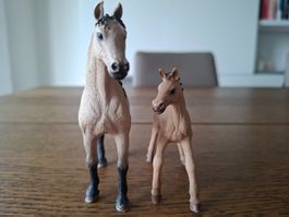 Schleich Pferde Mutter & Fohlen, gebraucht, guter Zustand!