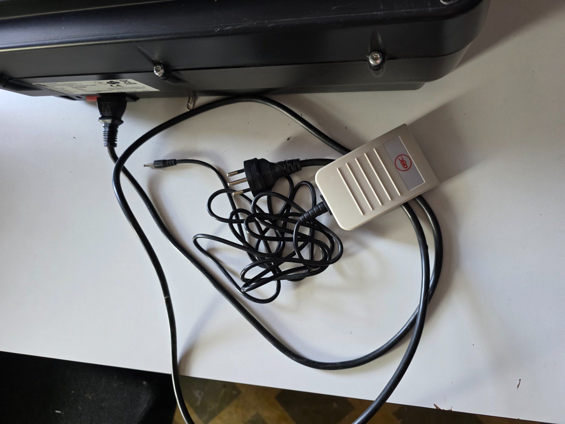Macchine rilegatrici: Relieuse électrique GBC Multibind 230E – Nuovo (secondo la descrizione) da Basse-Nendaz venduto da Valbroarch 3