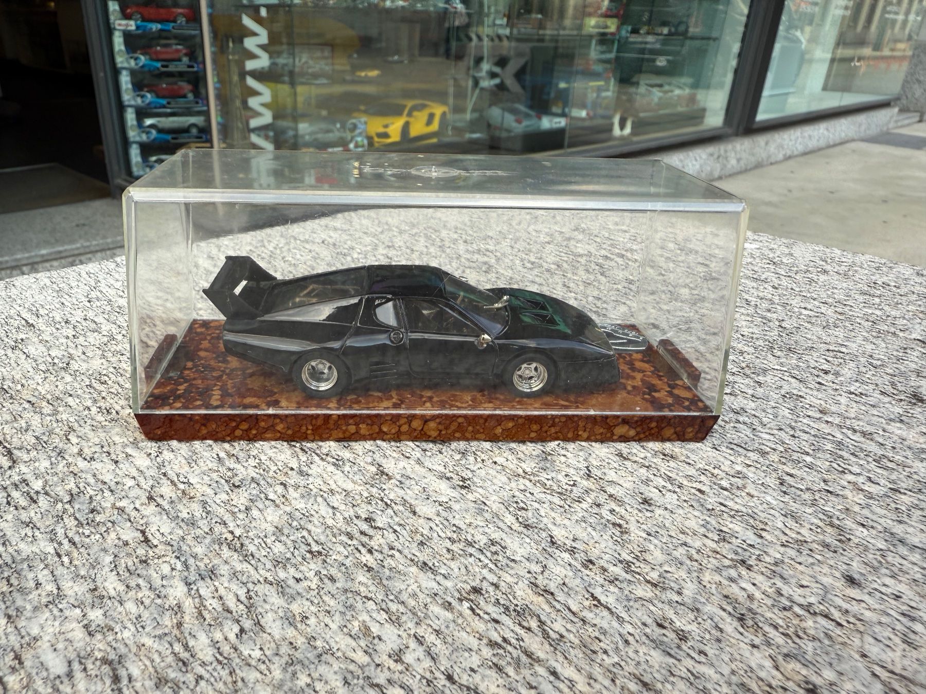 Brumm Modellautos: Brumm 1:43 Ferrari black 512BB Street – Gebraucht aus Chiasso von Carrara-Modellismo