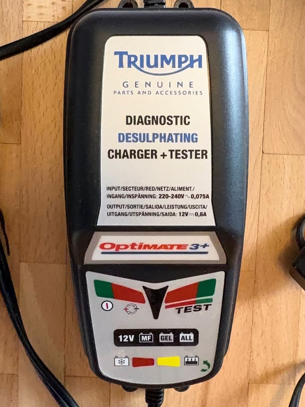 Caricabatterie: Triumph "Optimate 3+" Charger,Tester, Diagnostic,Desulph 12V – Usato da Savosa venduto da Accipe_Oblatam 1