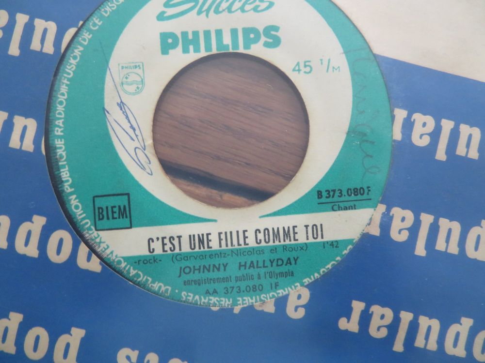 johnny-hallyday-singel-c-est-une-fille-comme-toi-gebraucht-in-z-rich