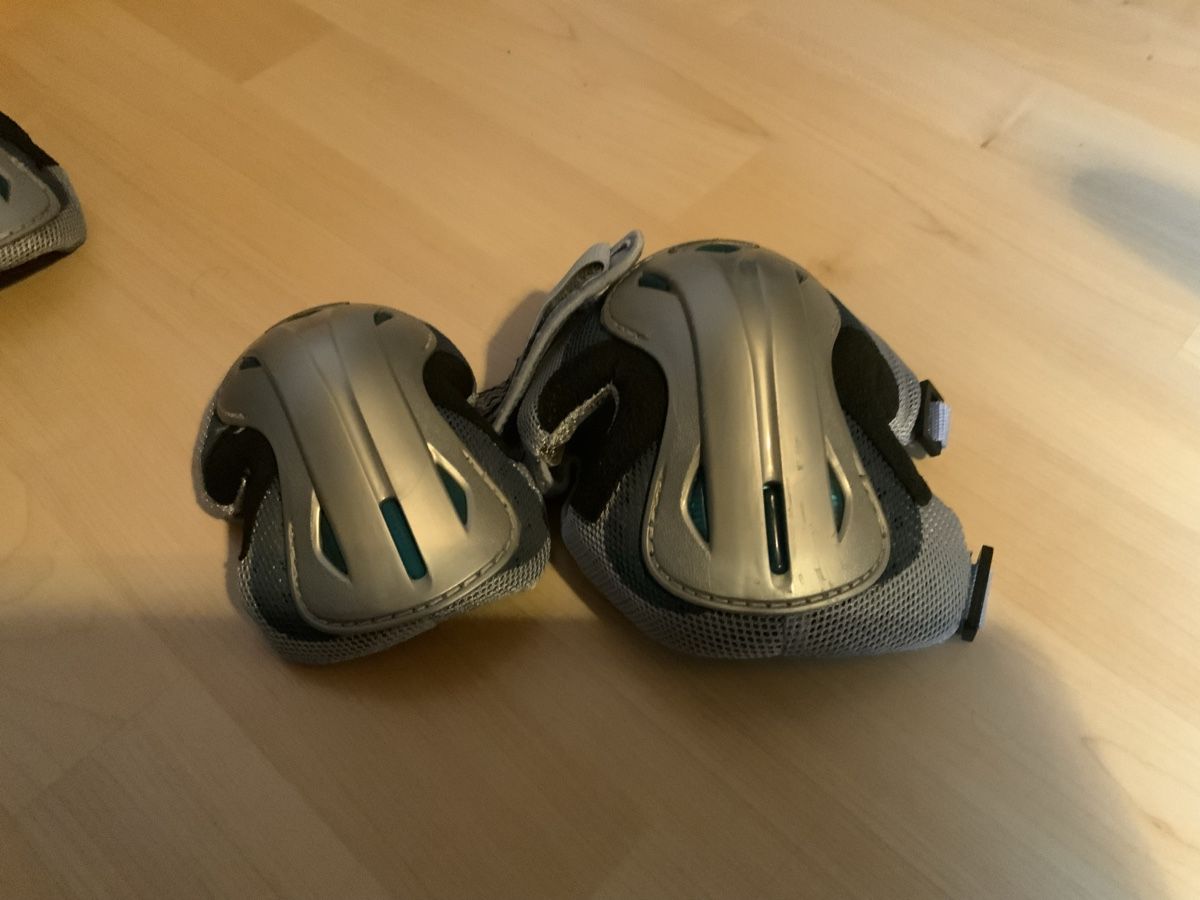 Protections: Schoner Set – D'occasion à Gipf-Oberfrick par ghe_5h7g 2