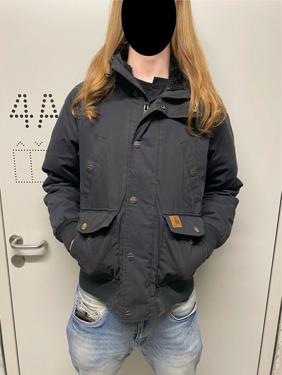 Carhartt Giacche: Carhartt Winter Jacket Black with Fur – Usato da Monts-de-Corsier venduto da dav_z62k