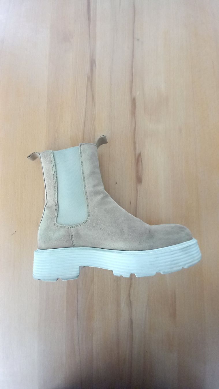 Scarpe da donna: beige Wildlederboots 38 – Usato da Eggersriet venduto da Taylorjam 2