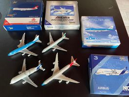 4 modèles réduits d’avions 1:400 die-cast
