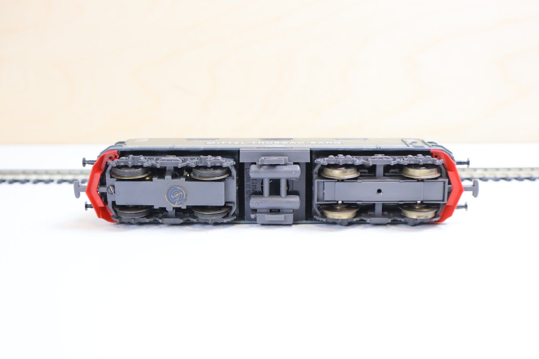 Lima Modelleisenbahnen: Lima SBB Re 4/4 E-Lok - Mittel Thurgau Bahn - H0 DC – Gebraucht aus Winterthur von Monstera 7