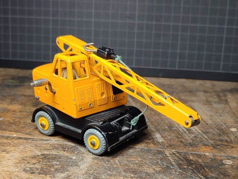 Dinky Toys Modellautos: Wunderschönes altes Modellauto von Dinky Toys – Gebraucht aus Gelterkinden von MYSTOREFORYOU4460
