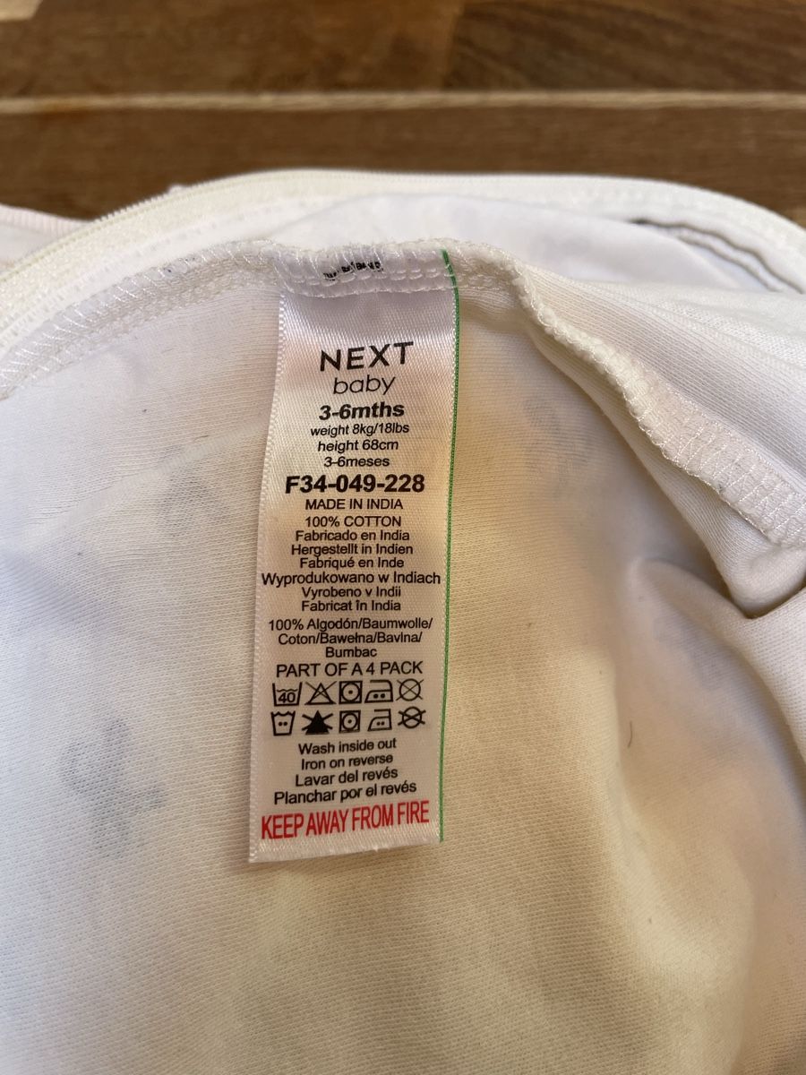 Next Lotti & Set di vestiti: Next Strampler, vier Stück – Usato da Moosleerau venduto da kat_n9qs 2