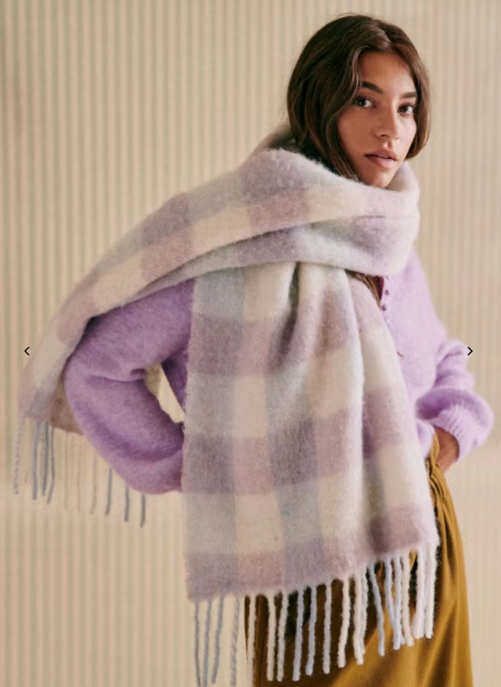 Sezane Foulard & Sciarpe: Echarpe Sézane "Louise" – Usato da Arnex-sur-Orbe venduto da kprt