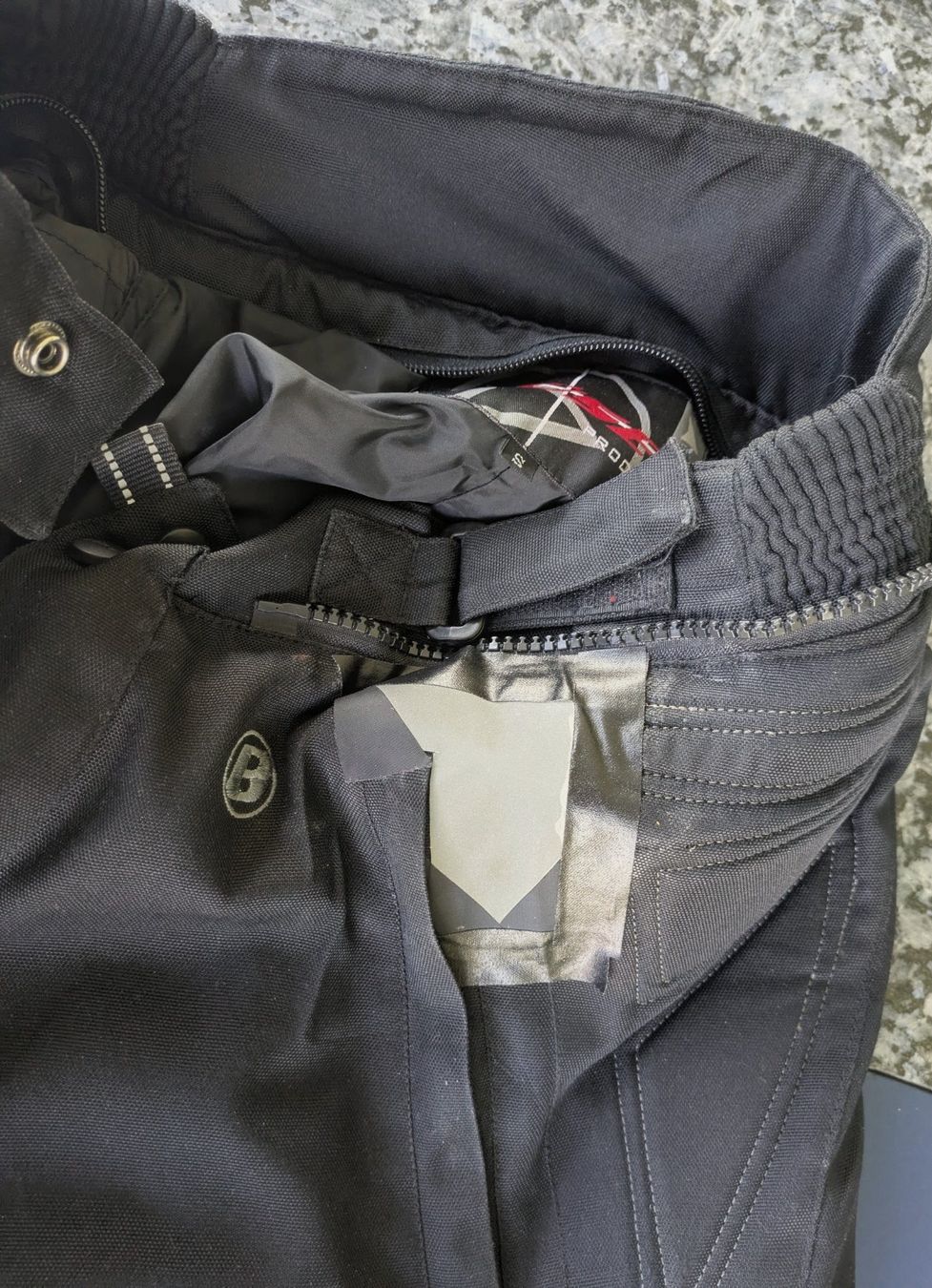 Pantaloni: Motorradhose von Buse Schwarz – Usato da Adlikon venduto da Match62 5