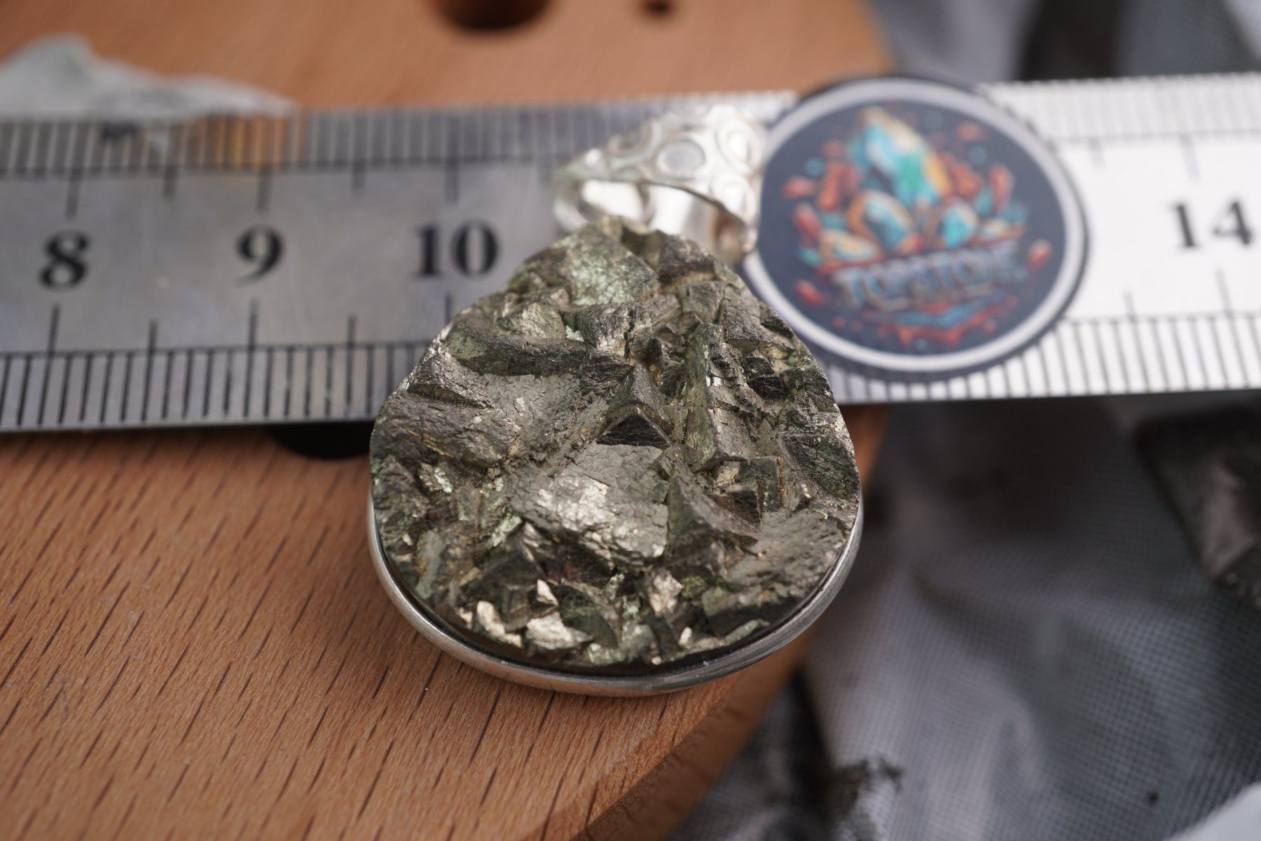 Minerali & Pietre curative: Pyrit Anhänger Edel     Ab 1.-  Rausverkauf – Nuovo e nell'imballaggio originale da Eschenbach SG venduto da topstone 6