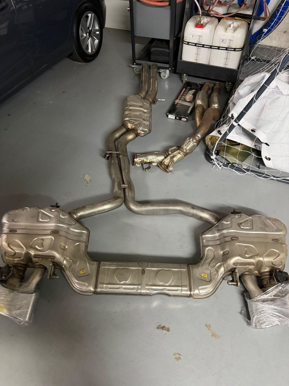 Audi Auspuffanlagen: Audi RS6 C8 Auspuffanlage Original – Gebraucht aus Wittenbach von rommel33 2