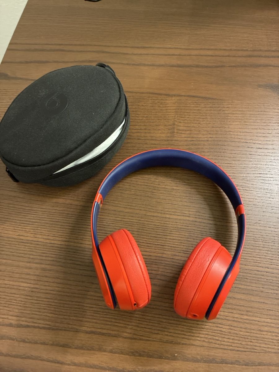 Beats Casques audio: Rote beats Kopfhörer Wireless – D'occasion à Bonstetten par gonz_benz