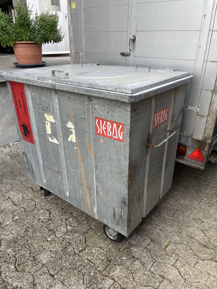Korpus: Kehrichtcontainer 800 L – Gebraucht aus Schnottwil von Clevor351