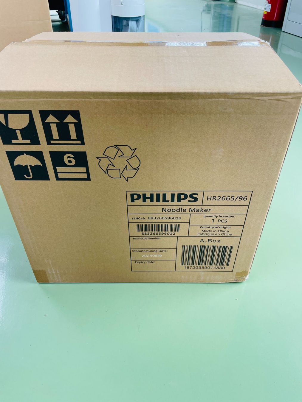 Elettrodomestici da cucina: Philips Pastamaschine HR2665/96 Schwarz – Nuovo e nell'imballaggio originale da Regensdorf venduto da Powershift2 2