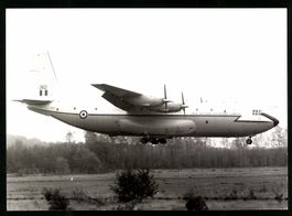 Fotografie Flugzeug Short SC.5 Belfast C