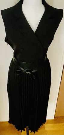 Elegantes SHEILAY Kleid Gr. S schwarz Faltenrock Büro chic