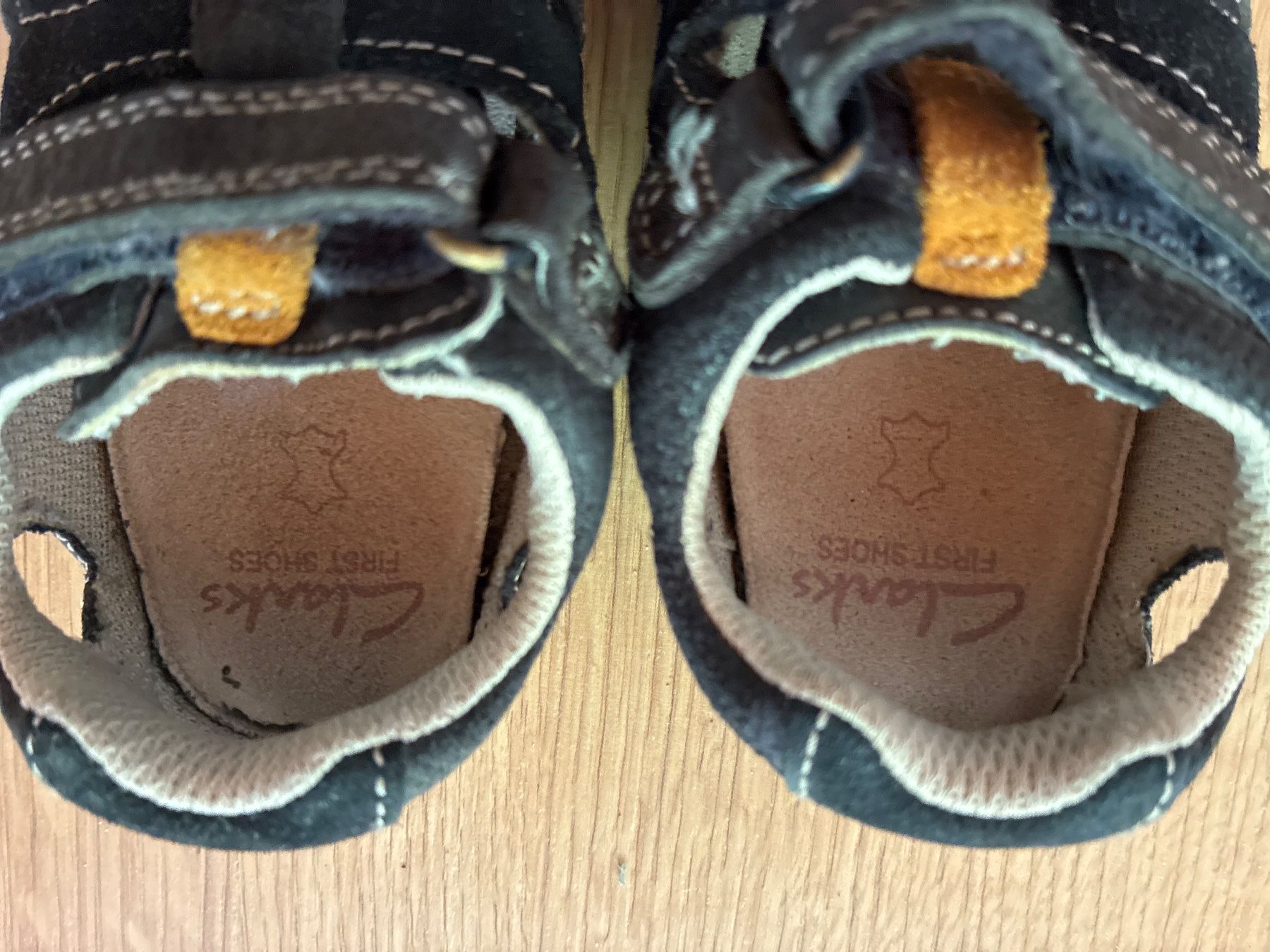 Scarpe per ragazzi: Sandalen Clarks First Shoe, Grösse 20 – Usato da Eggenwil venduto da mic_b5l2 5