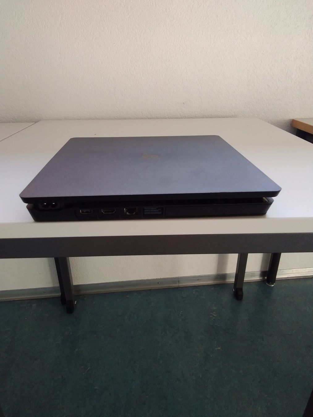 Sony Console: Sony PlayStation 4 Slim schwarz + 1 Controller – Nuovo (secondo la descrizione) da St. Antoni venduto da 1ela 1