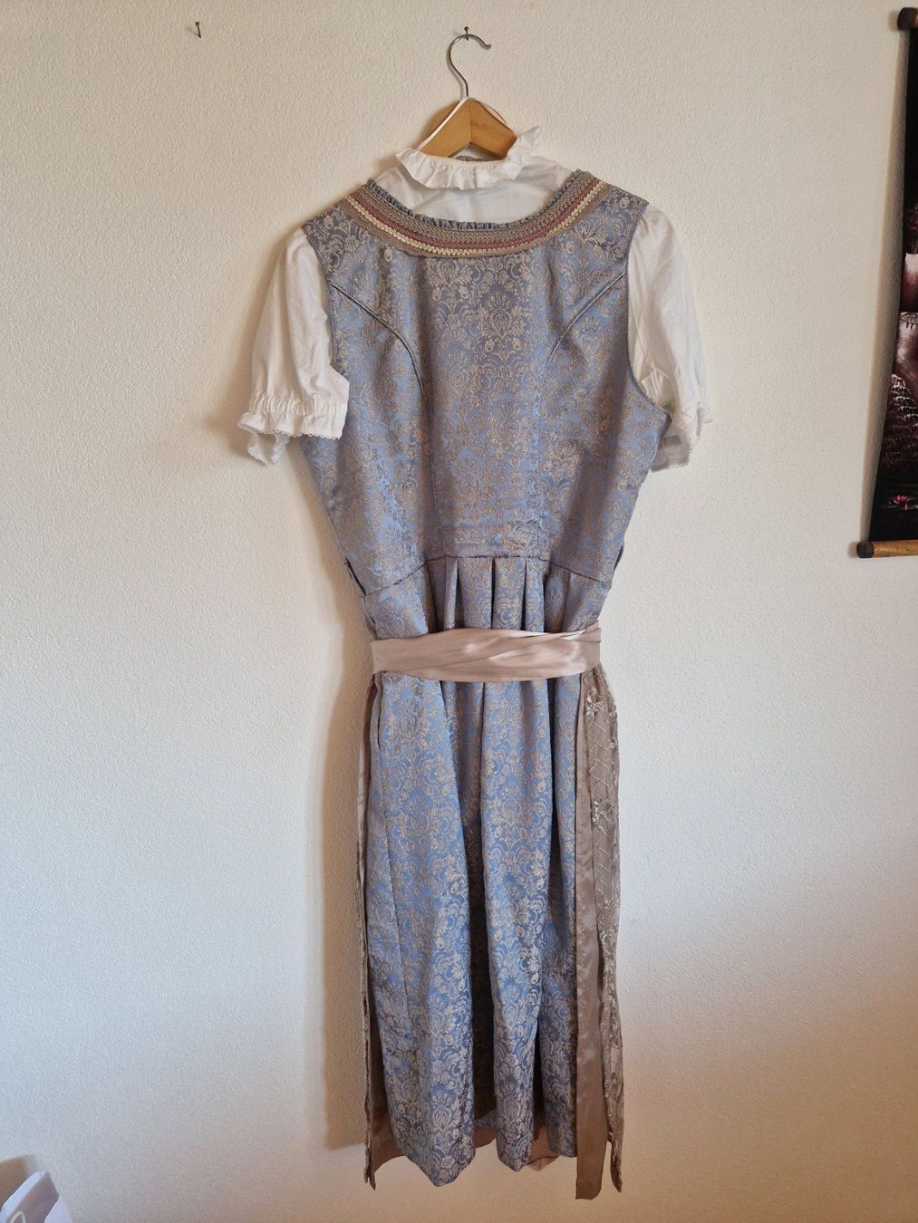 Vestiti: Dirndl MarJo in der Grösse 50 – Usato da Montlingen venduto da eve_22c9 3