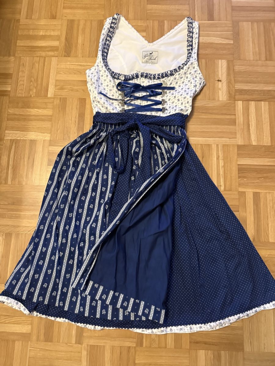 Robes: Gams Brock Dirndl  – D'occasion à Winkel par mon_2p6w