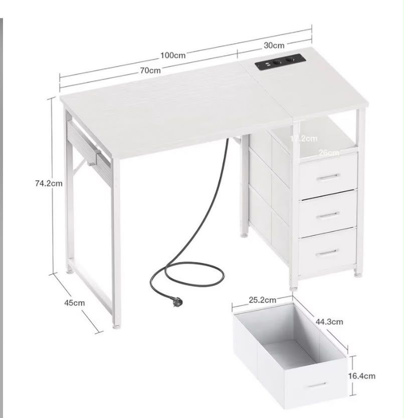 Scrivanie: White desk – Usato da Zürich venduto da Louiz_Bal 1