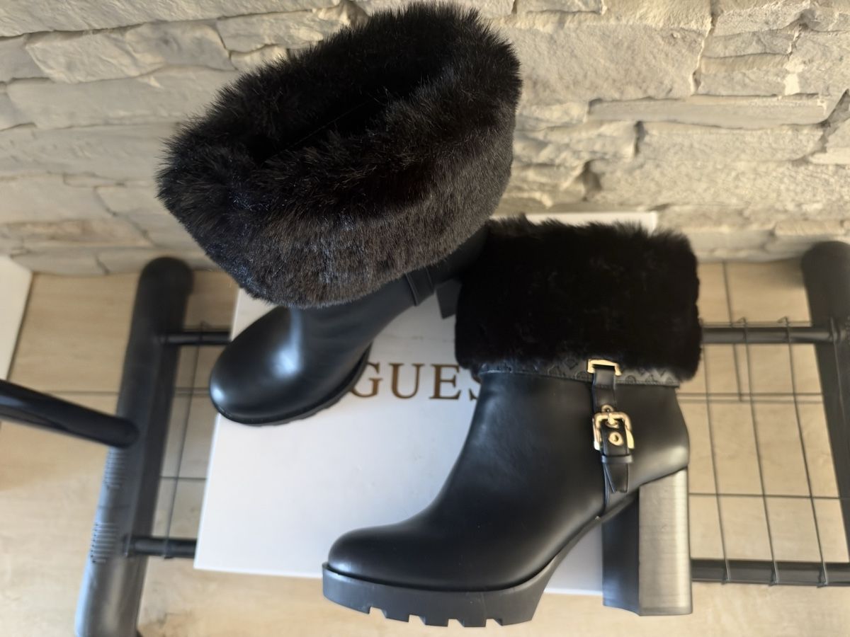 Guess Scarpe da donna: Guess Stiefel 39 Neu – Nuovo e nell'imballaggio originale da Steffisburg venduto da sim_5lpg 2