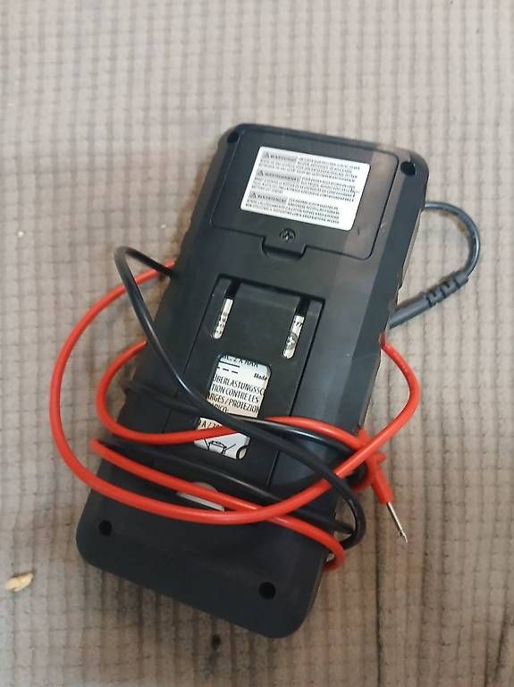 Misurare: Workzone Digital-Multimeter mit Messkabeln – Usato da Lengnau BE venduto da SimSinNemo87 1