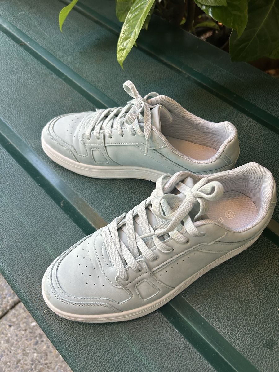 Scarpe da donna: Sneaker – Usato da Richterswil venduto da solisoli5