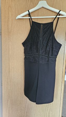 Kurzer Jumpsuit in schwarz, Grösse 38