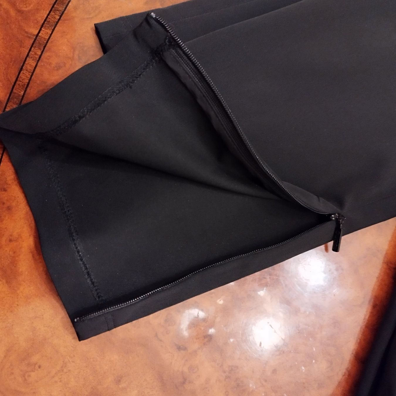 Gucci Pantalons: Gucci Hose Damen neu gr S. – Neuf (Voir description) à Basel par pro_79rs 1