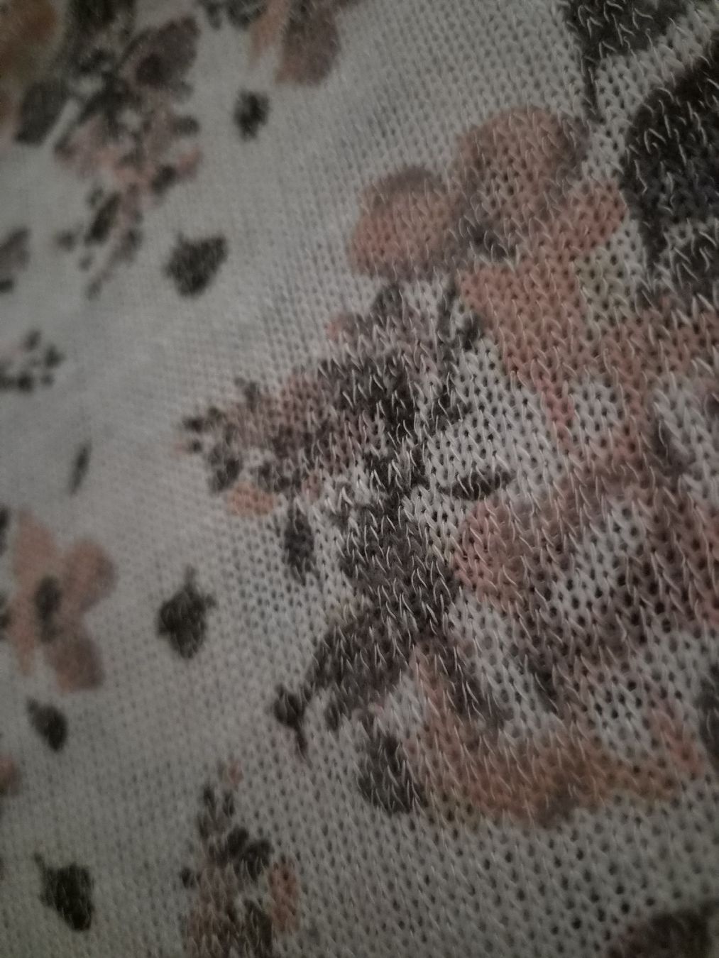 Pullover & Sweatshirts: Chicoree Oberteil floral Grösse M, gestrickt – Gebraucht aus Mumpf von Fabis_Shop 1