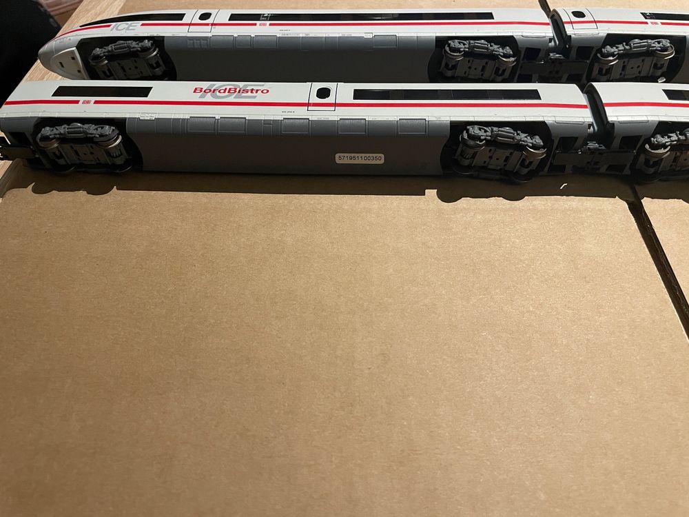 TGV SE SNCF rénové - nouvelle livrée - voiture intermédiaire de 1èr