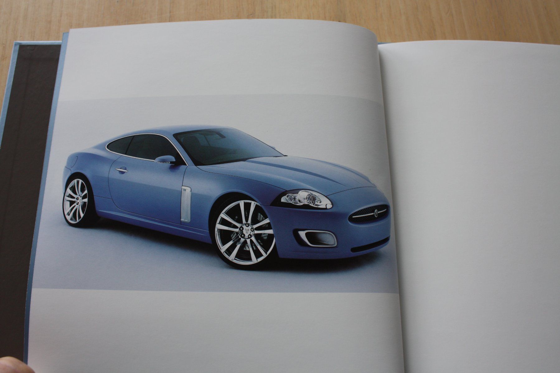 Jaguar Documenti: Jaguar Advanced Lightweight Coupe Broschüre mit CD-Rom – Usato da Wikon venduto da erwin400 2