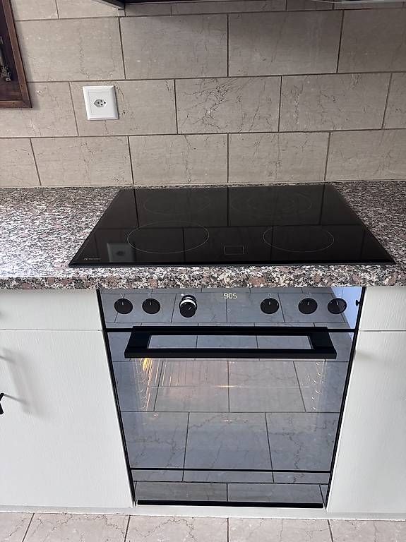 Electrolux Elettrodomestici da cucina: Backofen mit Herd – Usato da Münchenbuchsee venduto da Landis02 1
