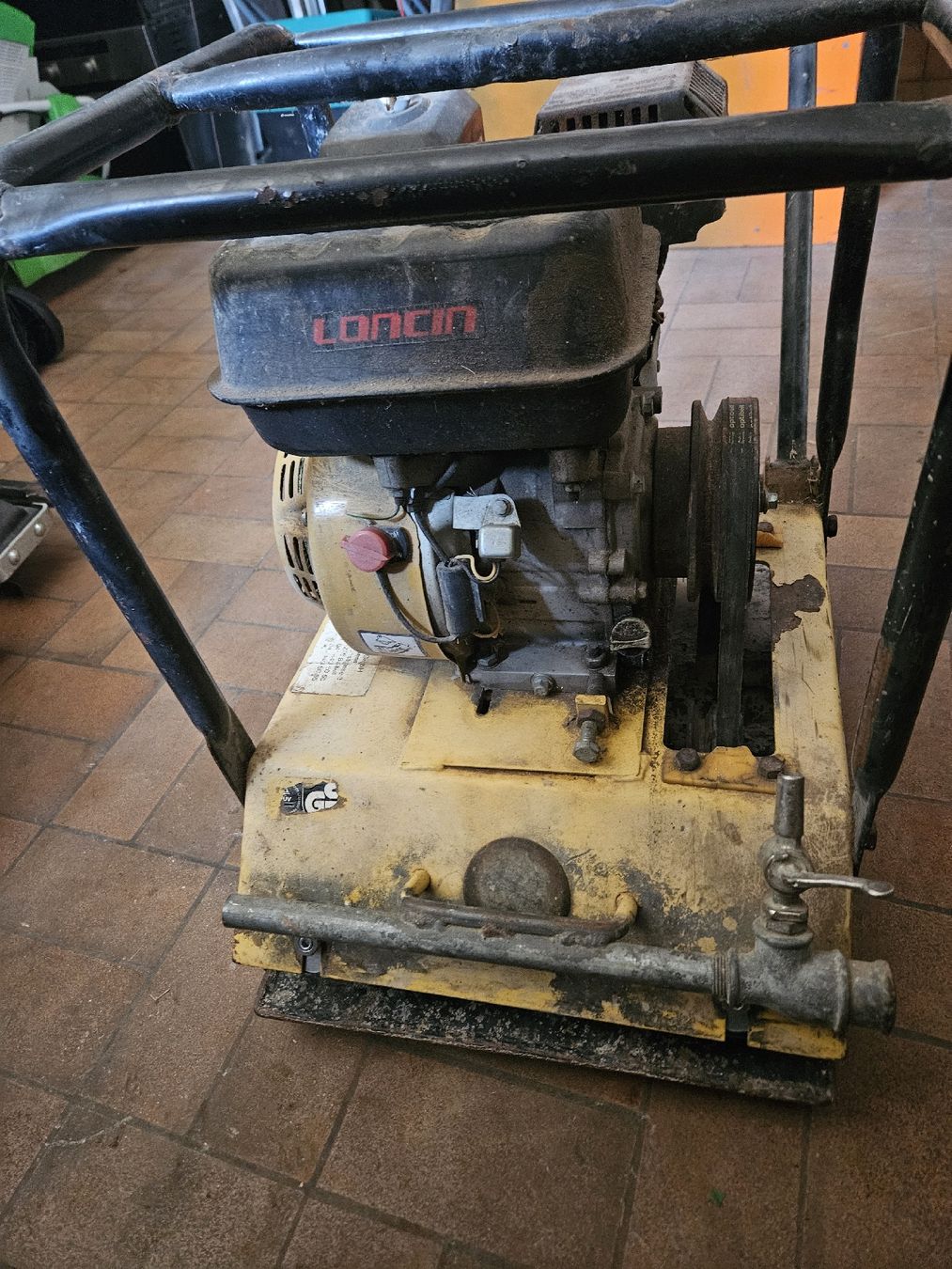 Toutes les machines: Rüttelplatte LONCIN 6.5PS Gebraucht! – D'occasion à Oberburg par znas 2